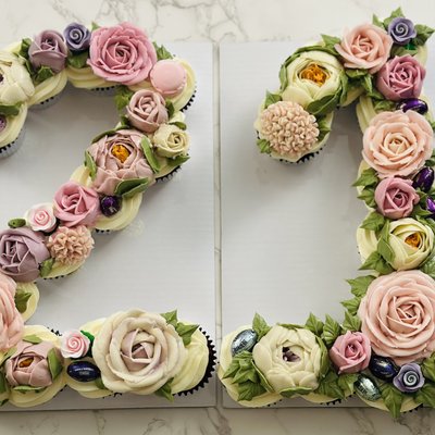 Number Cupcakes ( Single Digit starts at $47, Double Digit Starts at $85 ) 