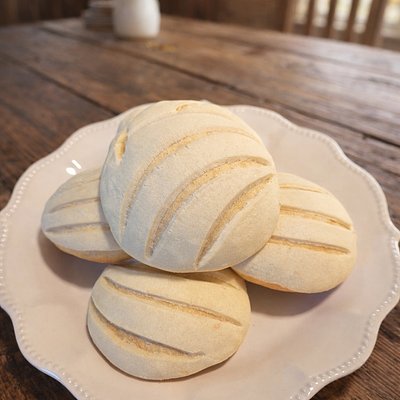 Sourdough Conchas 