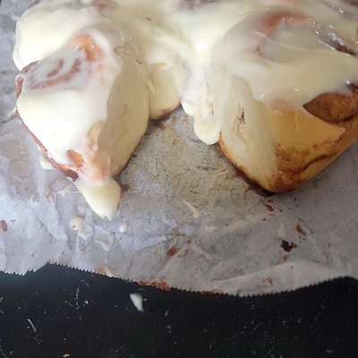 Sourdough Cinnamon Roll Single