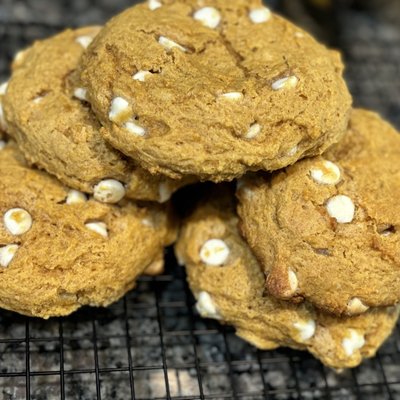 Pumpkin White Chocolate Cookies (2 Pack)