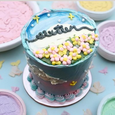 4” Custom Mini Cake