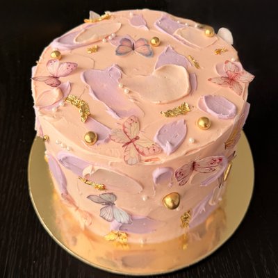 9’ Round Cake