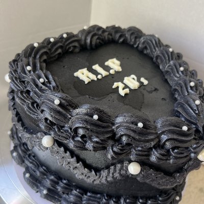 Heart Cake (Available In, 6in, 8in, 9in, 10 In)