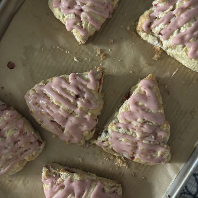 Scones (Choose Flavor In Notes)