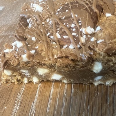Cookie ButterBlondie 