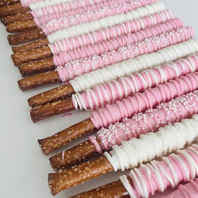 Chocolate Covered Pretzel Rods 