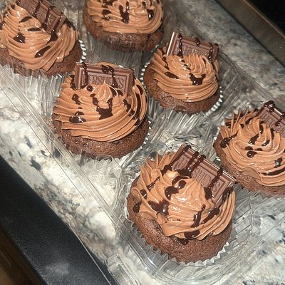 Hershey Chocolate Cupcakes 