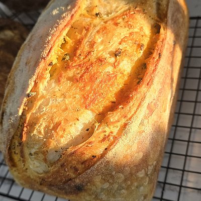 Garlic & Cheddar