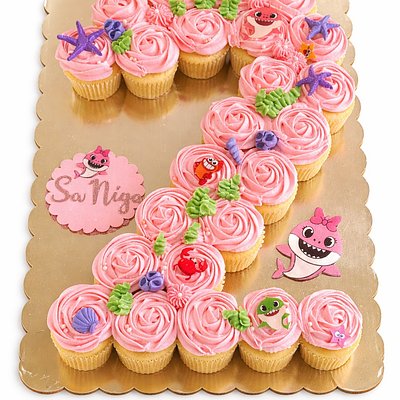 Pull Apart Cake (Cupcakes)