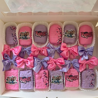 Cakesicles