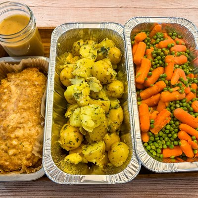 “Hackbraten mit Petersilienkartoffeln und Buttergemüse“ - Meatloaf with Parsley Potatoes, Peas & Carrots (serves 6)