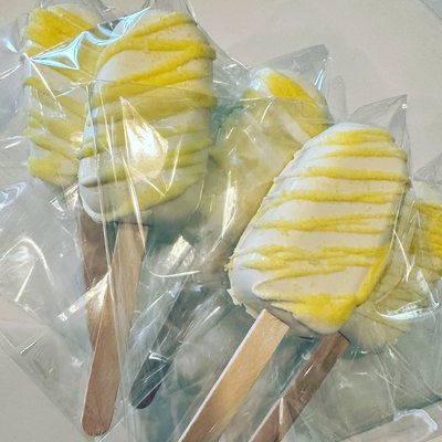 Lemon Bar Sicles