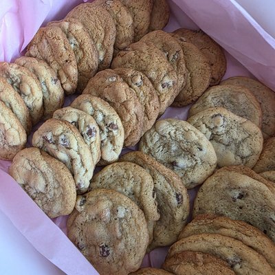 Peanut Butter Chocolate Chip Cookie Box