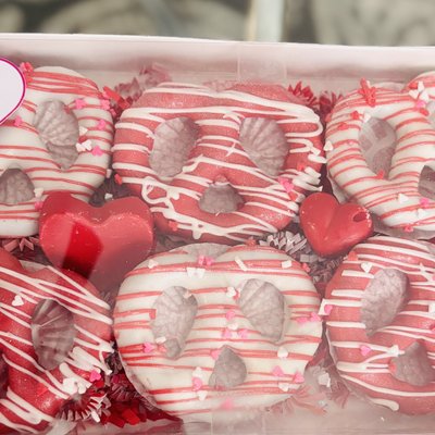 Dipped Pretzels Dozen