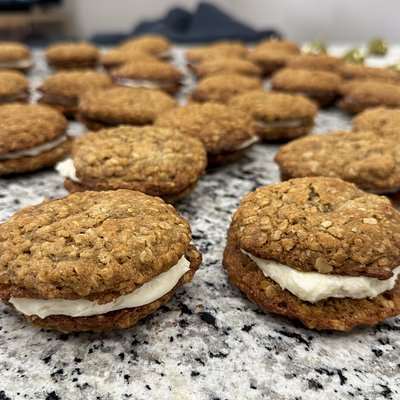 Sourdough Oatmeal Cream Pies 4ct