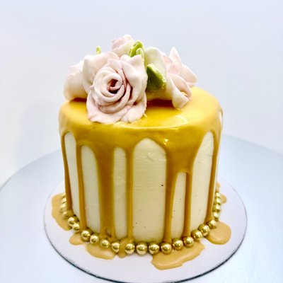 Specialty Mini Cake