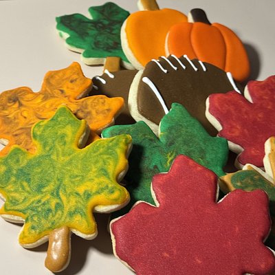 1 Dozen Royal Icing Fall/ Autumn Leaves Sugar Cookie 