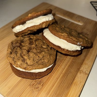 Oatmeal Cream Pie Cookie 