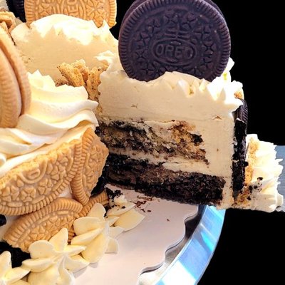Cookies N' Cream Cake