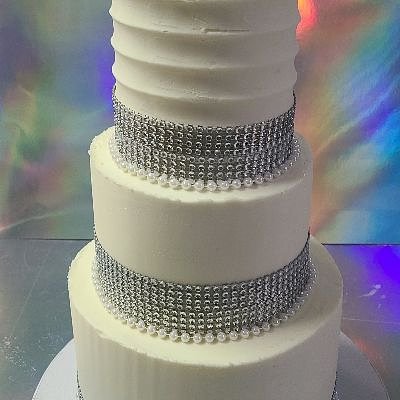 3 Tiered Cake 4in/6in/8inch Serves 46