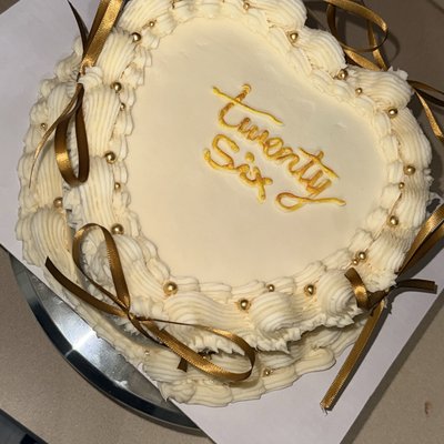 Vintage Heart Cake
