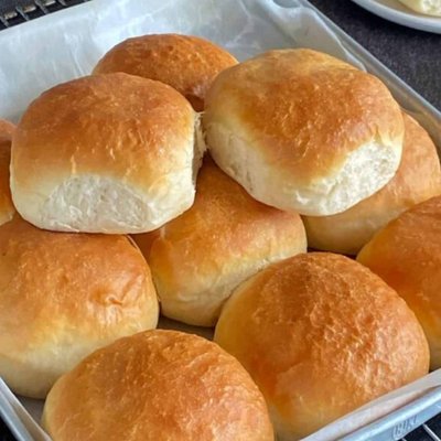 Soft & fluffy Dinner Rolls (6)