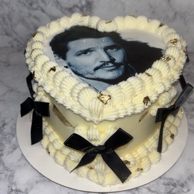 8in Heart Cake