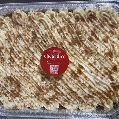  Biscoff Vanilla White Chocolate Cake tray