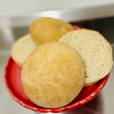 Hamburger Buns (4 Pack) 
