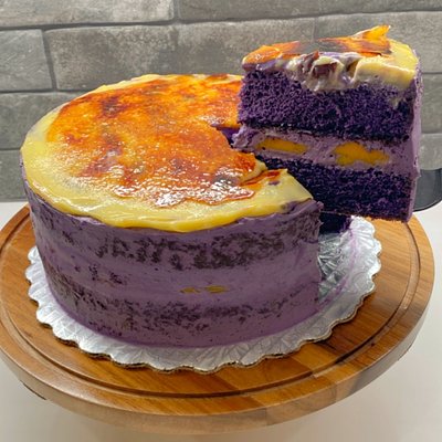 Ube Mango YemBrûlée Cake