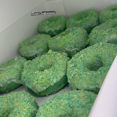 Blueberry Crunch Donuts 