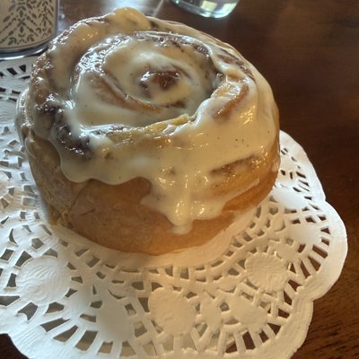 Cinnamon & Grace  (6 Rolls)