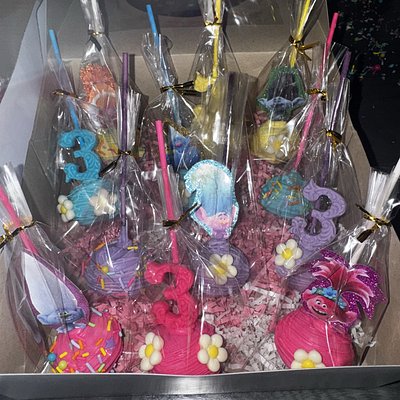 Trolls Cake Pop