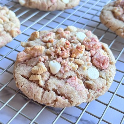 3oz Strawberries & Cream Cookie- One Dozen Or 1/2 Dozen
