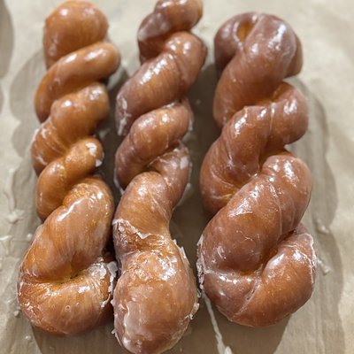 Glazed Twist Doughnuts 12 Count