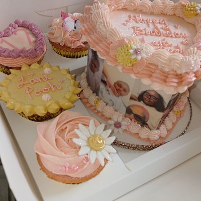 Cake And Cupcakes (Small) Bento Box