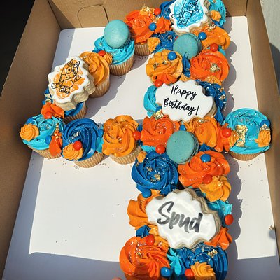 Cupcake Letter Cake 