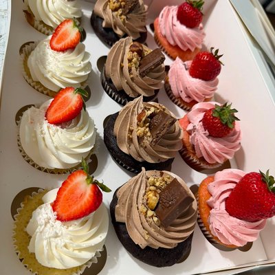 Dozen Cupcakes