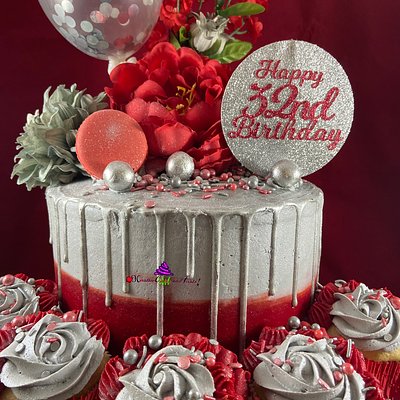 Cake + 6 cupcakes