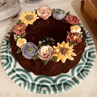 Honey Bundt Cake (10”)