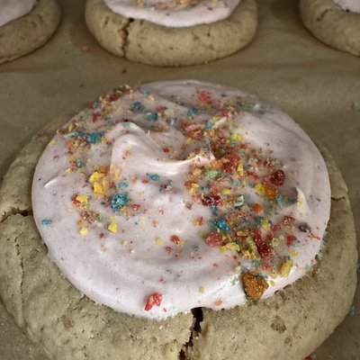 Strawberry Cheesecake Cookies