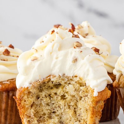 Hummingbird Cupcakes 