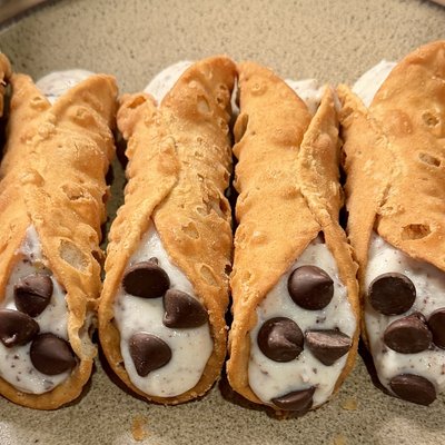 Cannolis