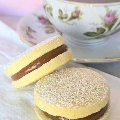 Alfajores Cookies (Dozen)