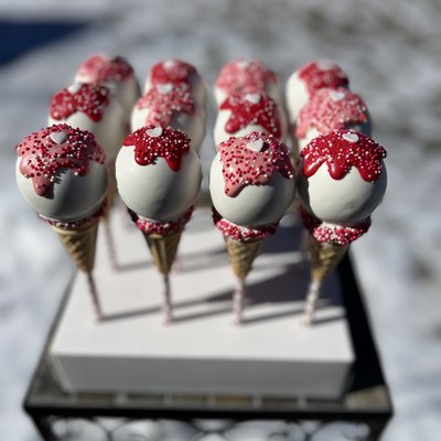 Ice Cream Cone Cake Pop 