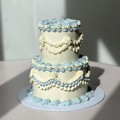 Small Tier Cake (7in & 5in)