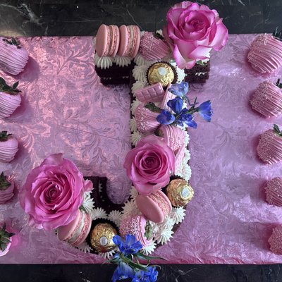 2 - Letter Cakes