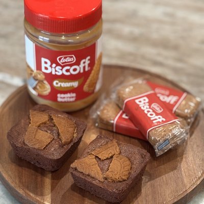 6 Large Biscoff Stuffed Brownies