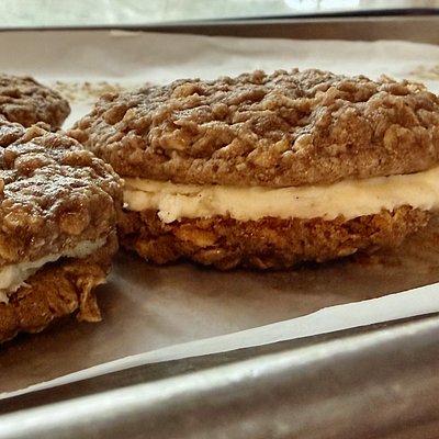 Oatmeal Cream Pie 