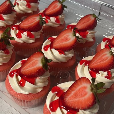 Strawberry Shortcake Cupcakes 